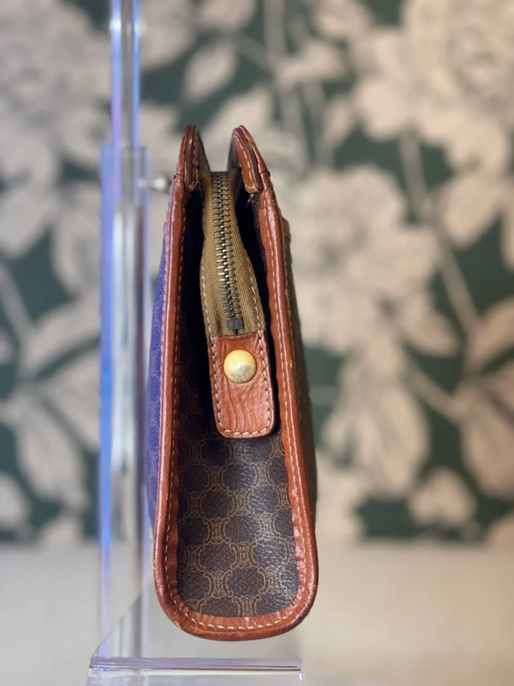 Celine Authentic Brown Patterned Wristlet  with Tan Leather Trim EUC - Picture 6 of 12